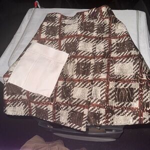 Louis Vuitton Black and Gold Patterned Fabric